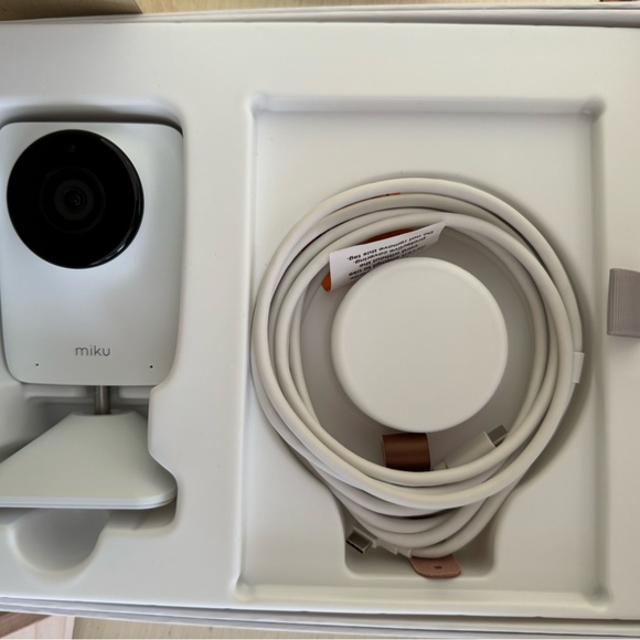 Brand new Miku baby monitor unboxed but not used - Picture 2 of 3